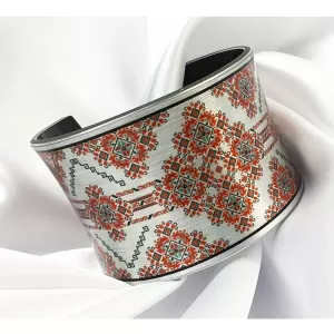 Гривна с мотиви на шевици- КРИСТИНА