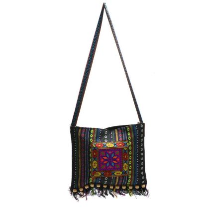 Голяма  сувенирна чанта от плат с традиционна българска шевица