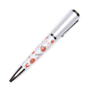 Бяла химикалка с мотиви на шевици