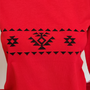 Дамска червена блуза с бродерия - Сърце